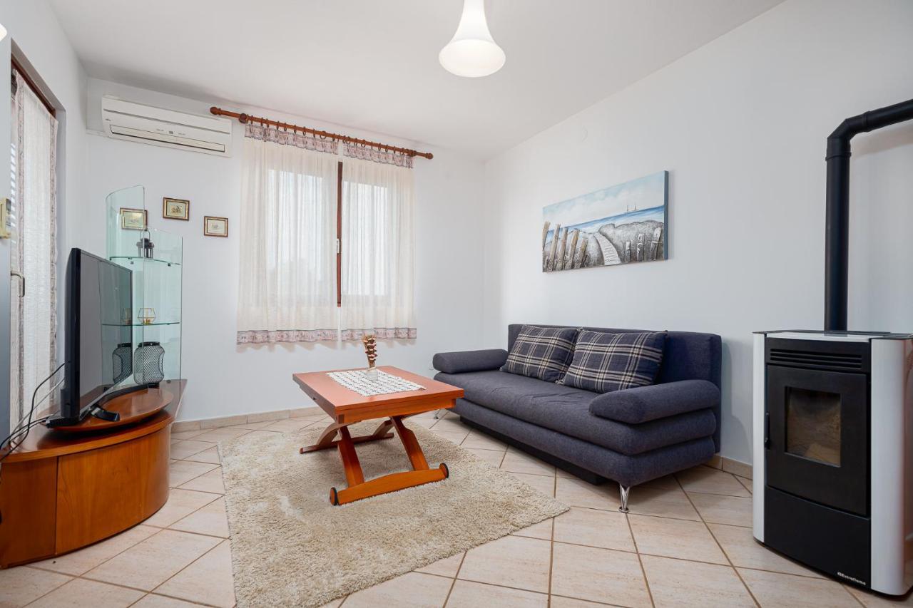 Sea View Apartment - Roberto Пореч Экстерьер фото